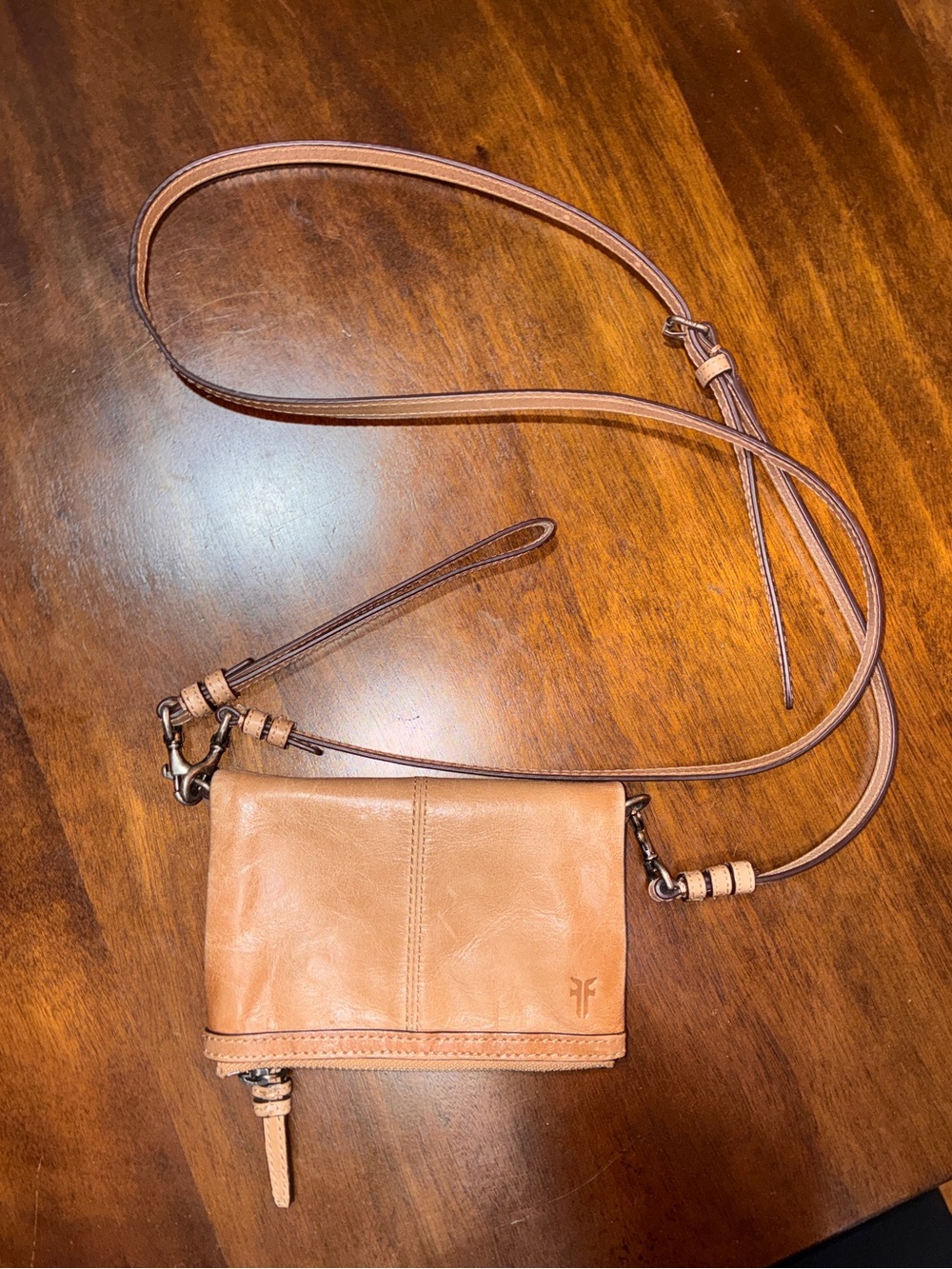 Frye Mel Stadium Bag- crossbody/wristlet, tan